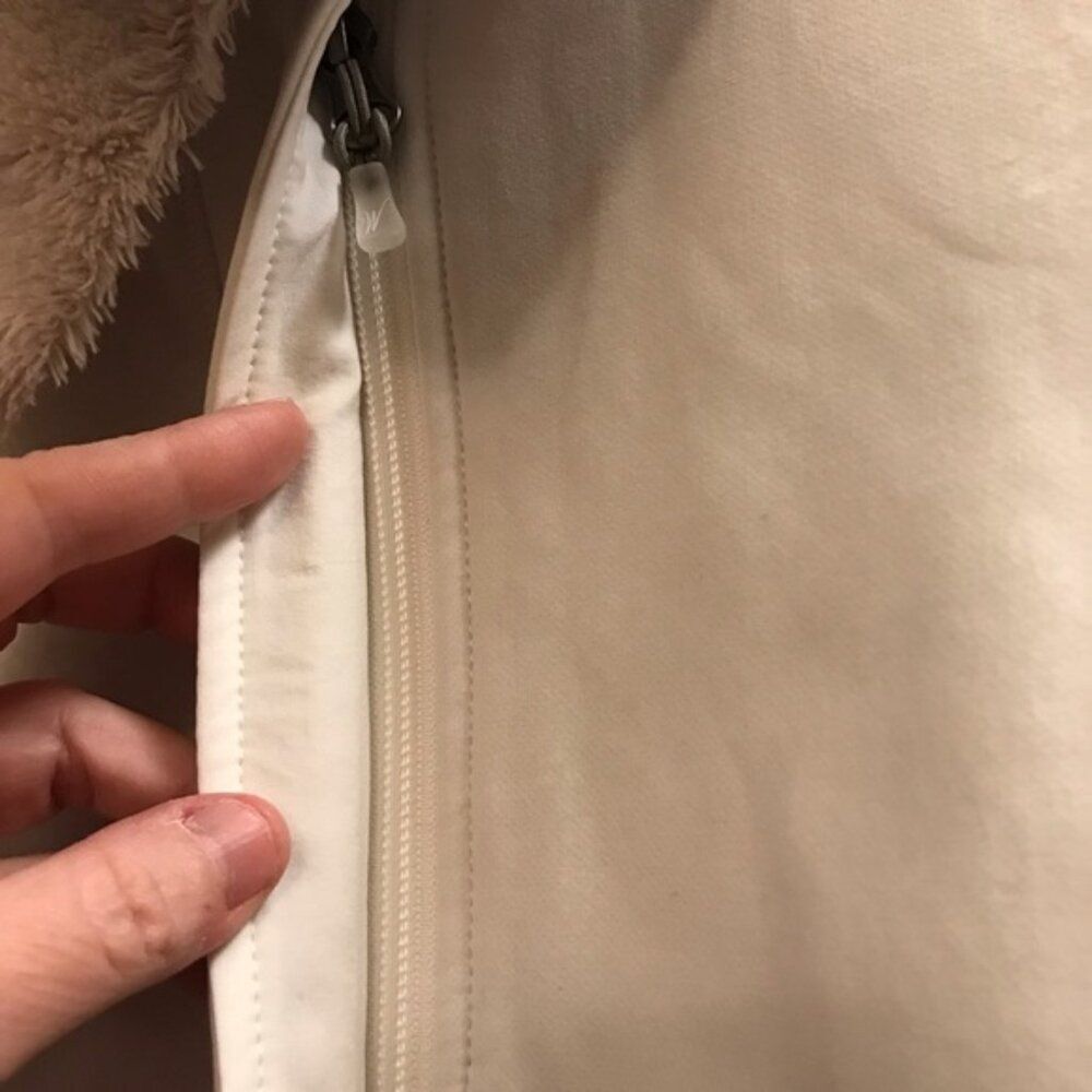 Woolrich Winter White Cream Vest with Fur Collar Collar L - Picture 4 of 12